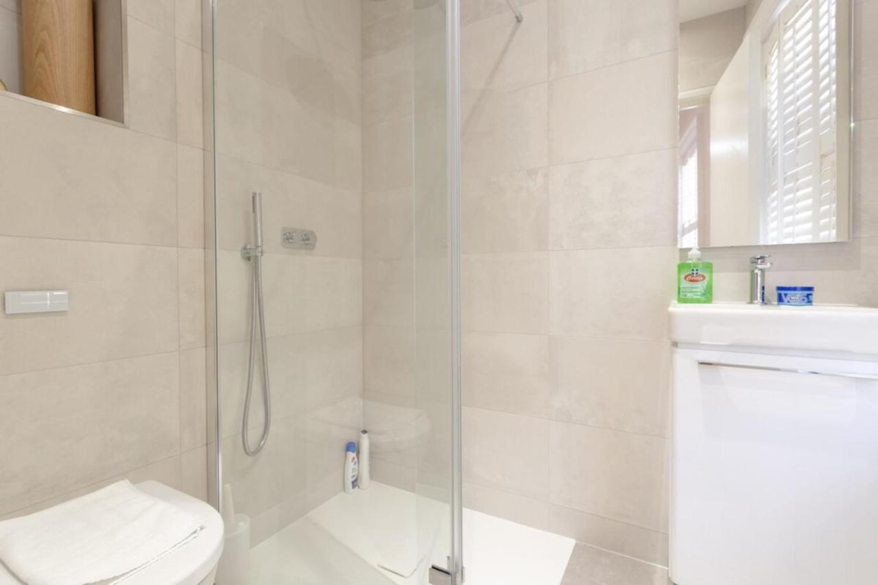 Fantastic 2 Bedroom Apartment In Central 런던 외부 사진